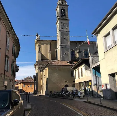 Апартаменты Un Piccolo Rifugio Nel Borgo Бергамо